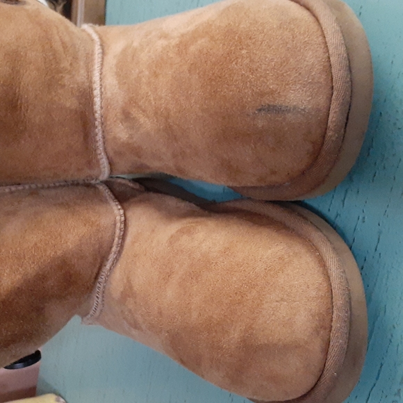 UGG BOOTS SZ 6 - Picture 9 of 9